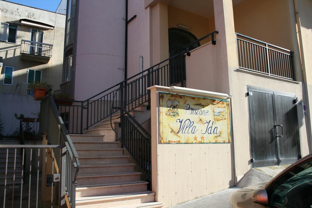 Pensione Villa Ida 泰尔莫利 外观 照片